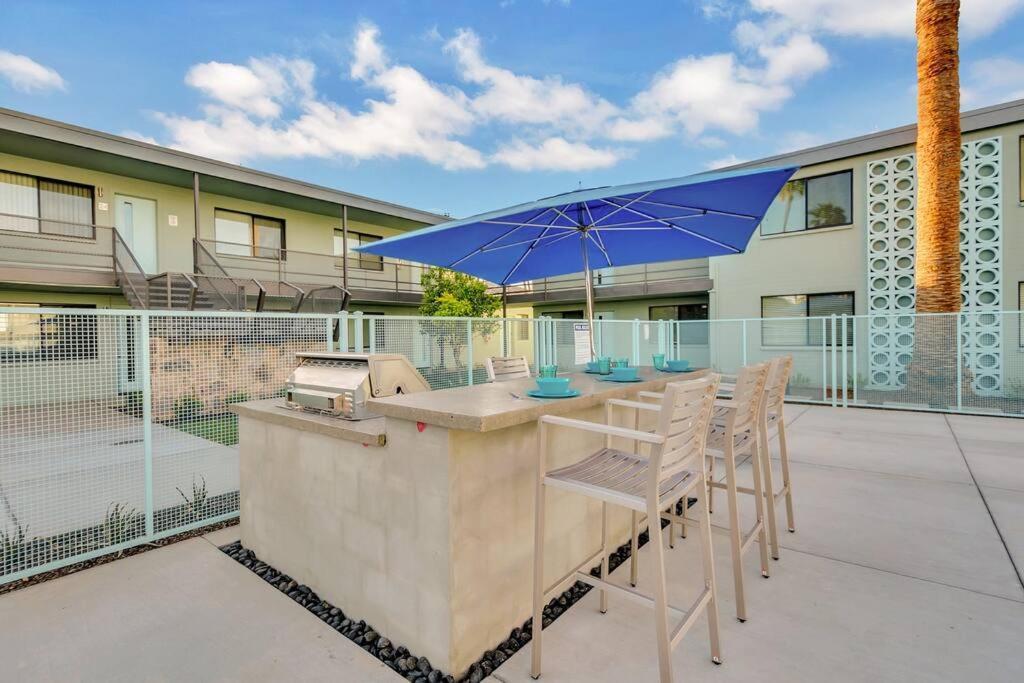 Micro Studio With Balcony & Pool View - Walk To Ot Scottsdale Eksteriør bilde